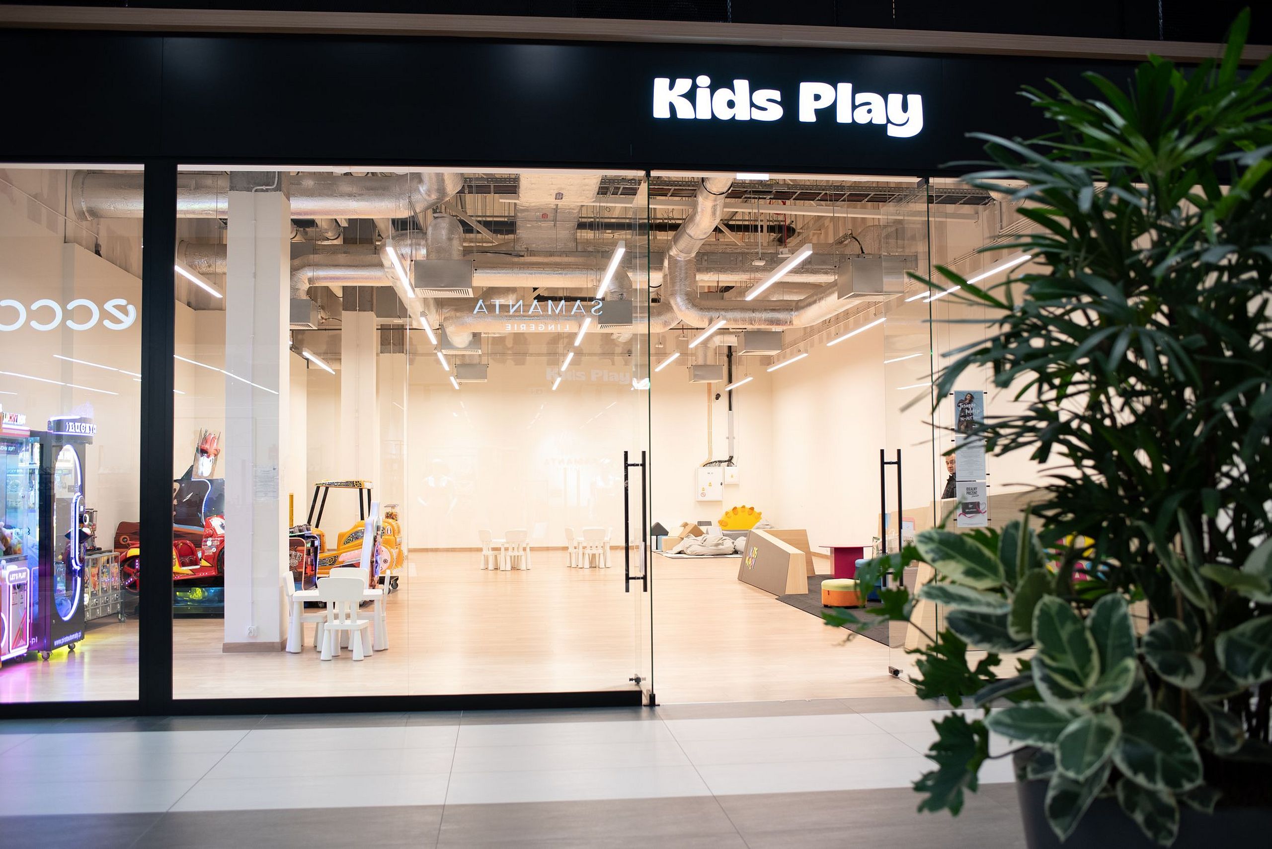 Kids play shop image